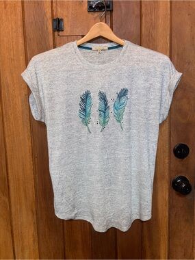 Light Gray Heather Top with Teal & Blue Peacock 🦚 Feather Print
